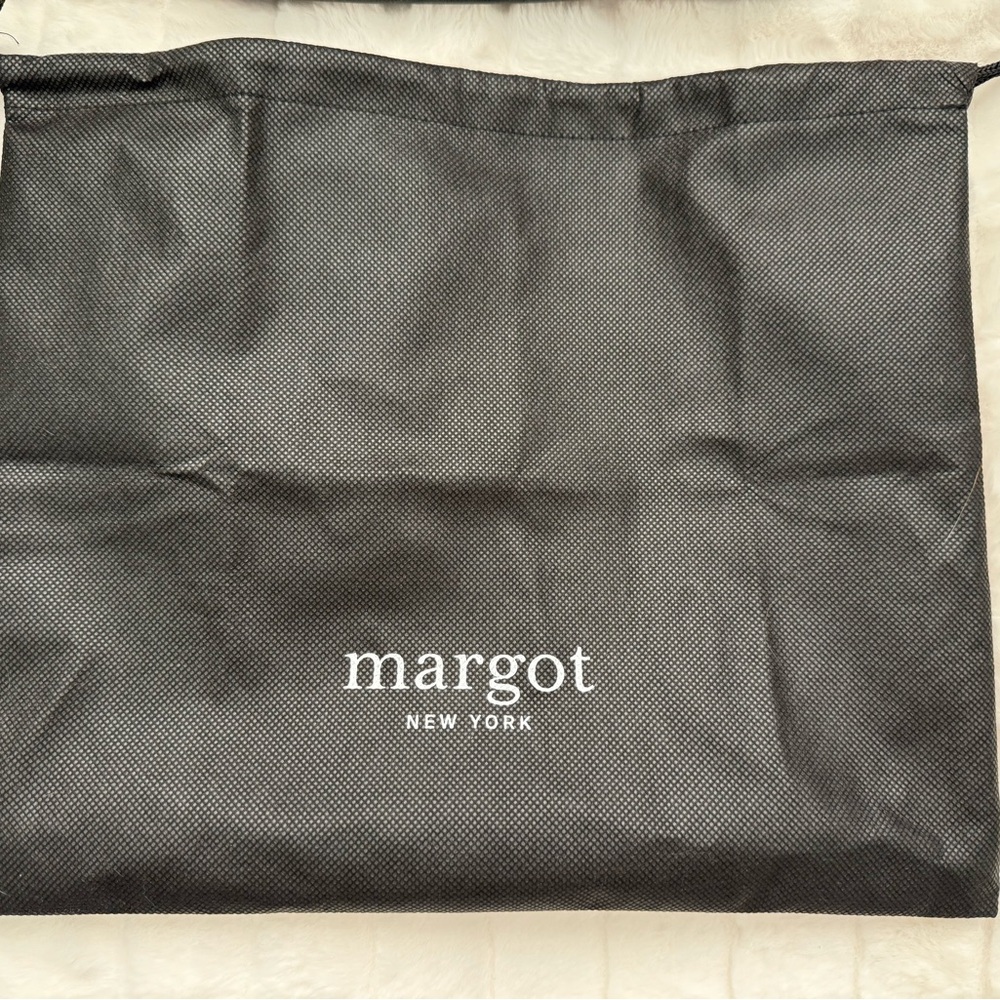 Margot NY 10x9 Black Crossbody Bag - Picture 5 of 11